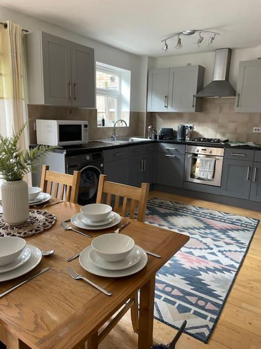 Stylish 3 Bed House Hitchin Villa Eksteriør bilde